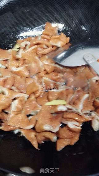 酱香+麻辣肥肠的做法步骤：5