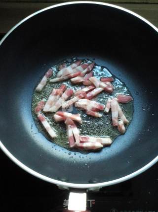 胡萝卜肉丝面的做法步骤：3
