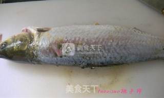 糖酒熏鱼的做法步骤：2