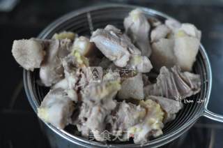 电饭煲油焖芋头鸡的做法步骤：5