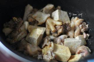 电饭煲油焖芋头鸡的做法步骤：7