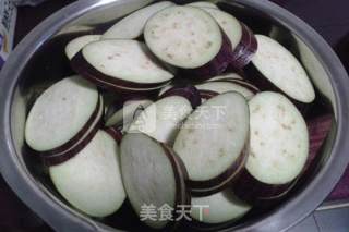 鱼香茄饼的做法的做法步骤：2