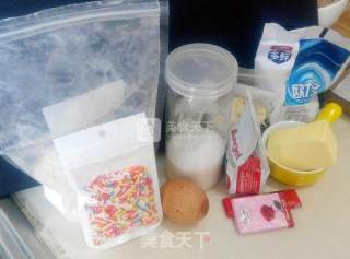 小朋友的最爱——甜甜圈的做法步骤：1