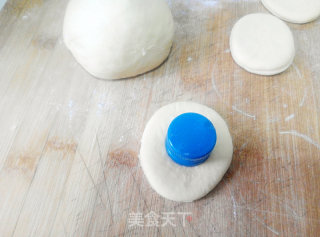 小朋友的最爱——甜甜圈的做法步骤：6