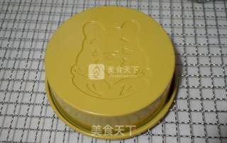 小熊维尼海绵蛋糕的做法步骤：11