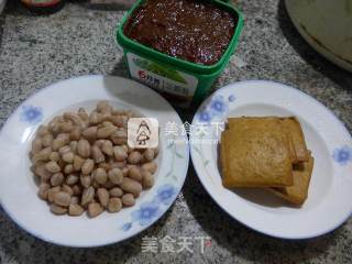 香干炒花生米的做法步骤：1