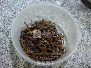 笋干菜烧龙骨的做法步骤：2