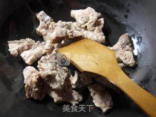 笋干菜烧龙骨的做法步骤：3