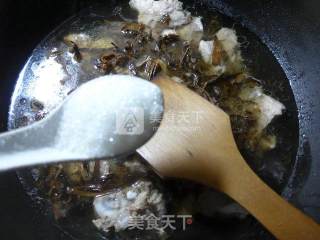 笋干菜烧龙骨的做法步骤：8