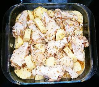 希腊柠檬土豆鸡(GREEK LEMON CHICKEN & POTATO)的做法步骤：4