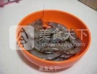 油焖大虾的做法步骤：1