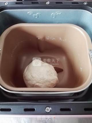 帕尼尼牛排三明治的做法步骤：2