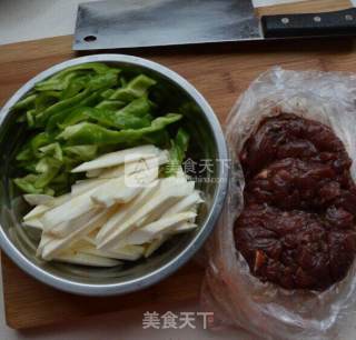 黑椒牛柳的做法步骤：1