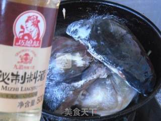 酱焖鱼头的做法步骤：7