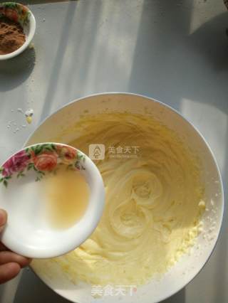 红丝绒蛋糕的做法步骤：4