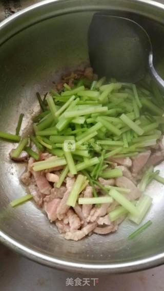 简单的芹菜土豆丝的做法步骤：6