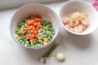 时蔬虾仁的做法步骤：1
