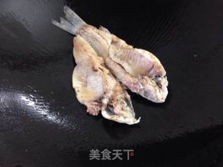 鲫鱼豆腐汤的做法步骤：4
