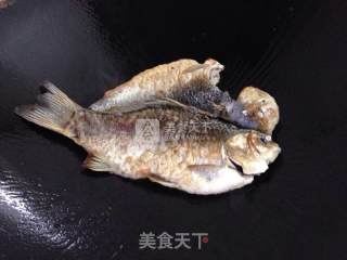 鲫鱼豆腐汤的做法步骤：5