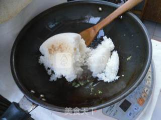 酱汁炒饭的做法步骤：5