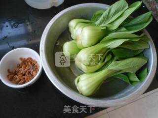 金钩油菜的做法步骤：1