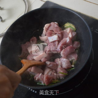 土豆烧肉的做法步骤：4