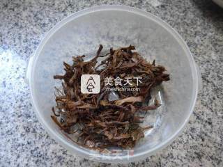 笋干菜煮土豆的做法步骤：2