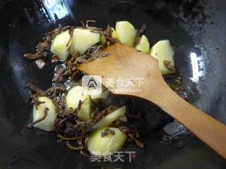 笋干菜煮土豆的做法步骤：4