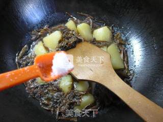 笋干菜煮土豆的做法步骤：7