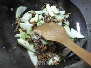 梅干菜腐竹煮夜开花的做法步骤：4