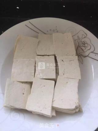 卤豆干的做法步骤：1
