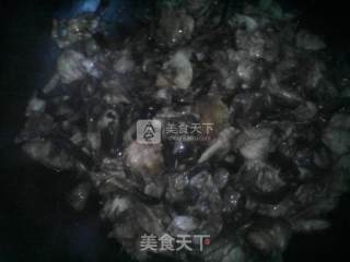 蘑菇炒肉的做法步骤：4