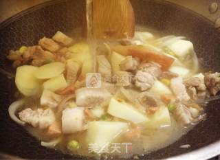 土豆咖喱盖浇饭的做法步骤：4
