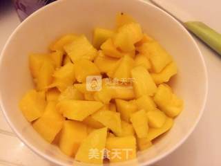 芒果椰汁西米捞的做法步骤：2