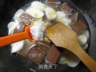 鸭血年糕汤的做法步骤：7