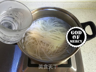 最暖心的一碗牛骨汤&牛肉味噌面的做法步骤：6