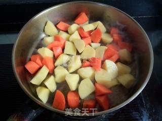 杂蔬小牛腩浓汤的做法步骤：9