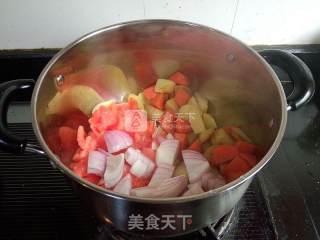 杂蔬小牛腩浓汤的做法步骤：11