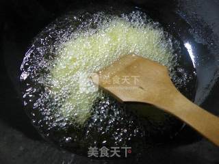 干锅鲜虾的做法步骤：2