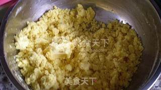 海鱼焖大饼子的做法步骤：1