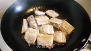 海鱼焖大饼子的做法步骤：5