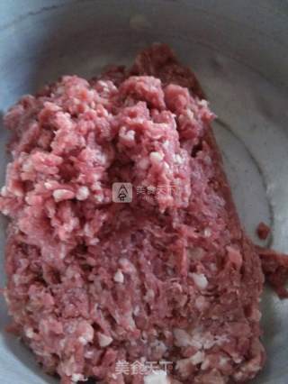 香菇鲜肉包的做法步骤：1