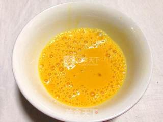 葱香豆豉蛋炒饭的做法步骤：2