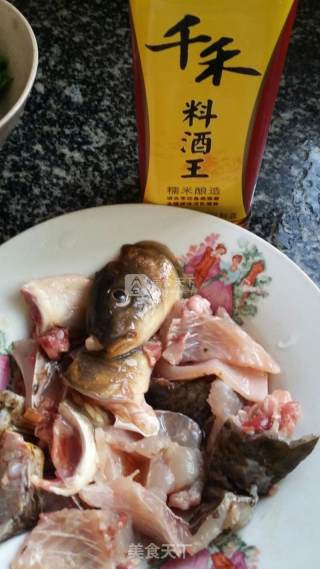 红烧鱼块的做法步骤：1
