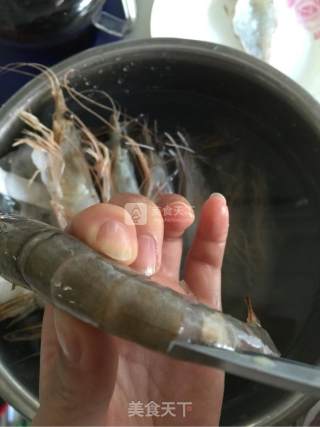 蒜蓉粉丝蒸对虾的做法步骤：3