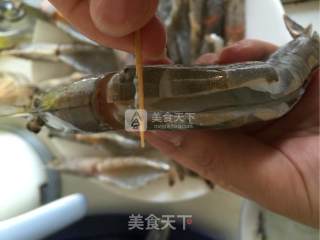 蒜蓉粉丝蒸对虾的做法步骤：5
