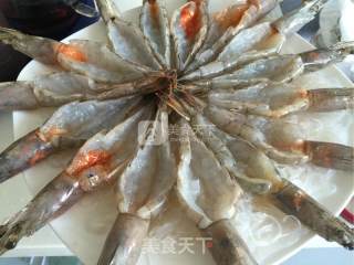 蒜蓉粉丝蒸对虾的做法步骤：8