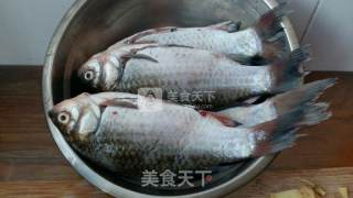 地锅鱼喝饼的做法步骤：1