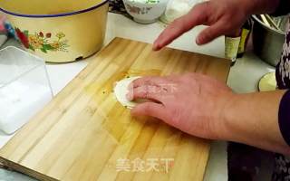 懒人的葱油饼的做法步骤：4