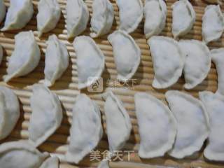 新春素饺之鸡蛋韭菜的做法步骤：3